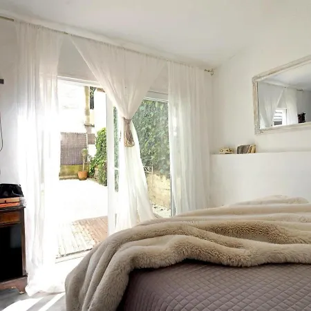 Winahost El Rincon De Llavaneras * سان أندريس دي يافانيراس